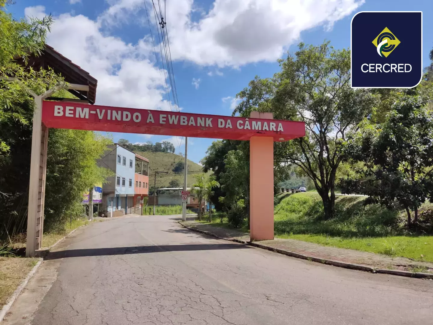 Mutirão de contratação oferece mais de 500 vagas para operador de teleatendimento em Ewbank da Câmara